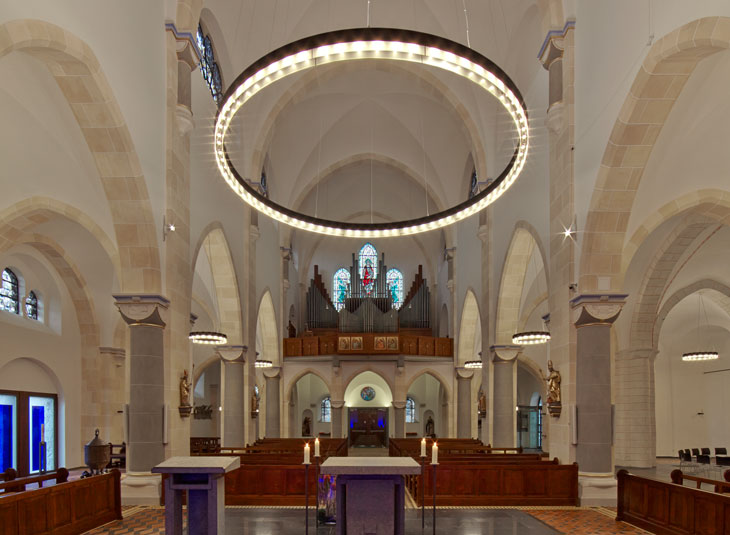 https://www.schmidt-leuchten.com/wp-content/uploads/2017/06/kirche-schmallenberg01_R_730x535.jpg