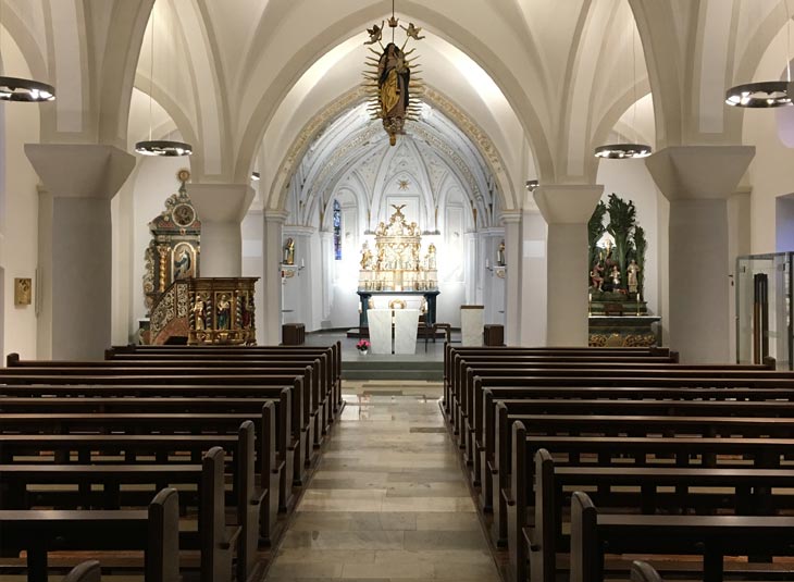 https://www.schmidt-leuchten.com/wp-content/uploads/2018/08/Kirche_Hirschberg_02_730x535.jpg